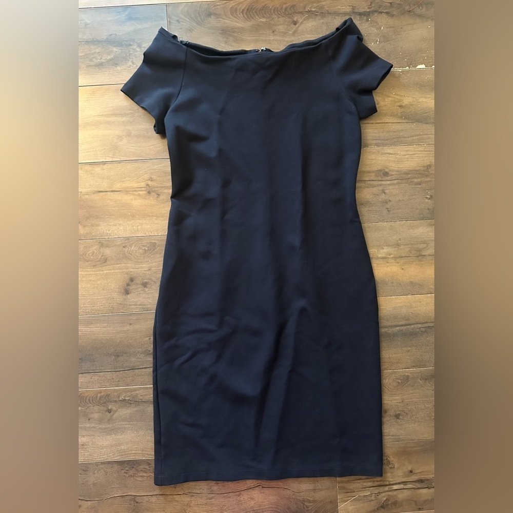 Ann Taylor Navy Off Shoulder Sheath Dress Size 6 Elegant Work Cocktail
